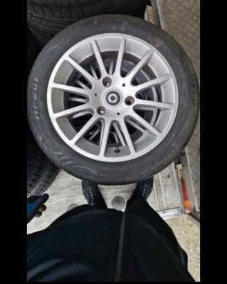 cerchi  e gomme per la smart 