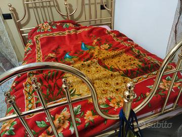 letto matrimoniale con materasso 