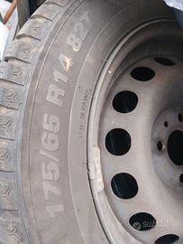 4 Pneumatici gomme invernali 175/65/14 fiat panda