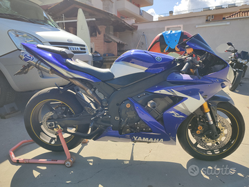 Yamaha R1