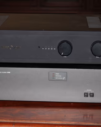Coppia Hi-Fi: Pre Valvolare Zero-Zone, NAD 2150