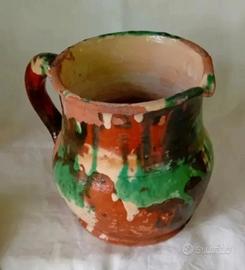 Antica brocca in terracotta marmorizzata 