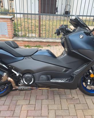 T Max 560