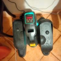 Pedaliera come nuova per esercizio in casa