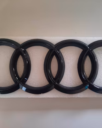 *NUOVO* Logo Anteriore Nero Audi A6 Q2 Q3 Q5 Q7 Q8