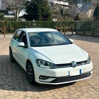 Golf 7 .5 1.6 TDI 90 cv neopatentati