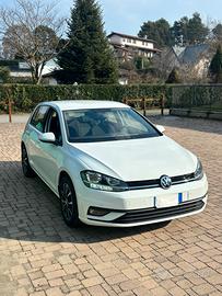 Golf 7 .5 1.6 TDI 90 cv neopatentati