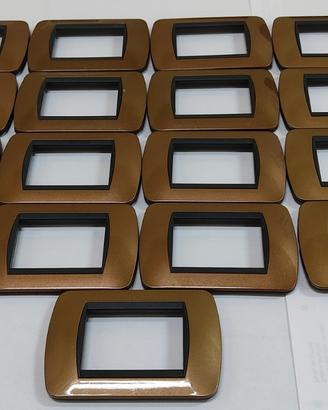 Placchette B-Ticino copri interruttori elettrici