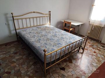 Struttura letto matrimoniale e rete