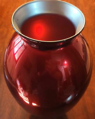 VASO ROSSO DECORATO A MANO.