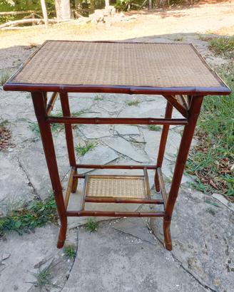 Comodino in bambù