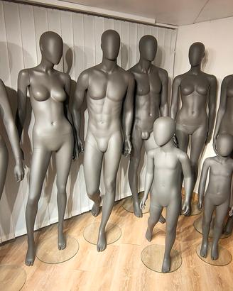 manichini uomo donna bambino