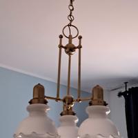 Lampadario a tre luci