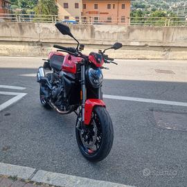 DUCATI MONSTER 896 RED + 2026 V2
