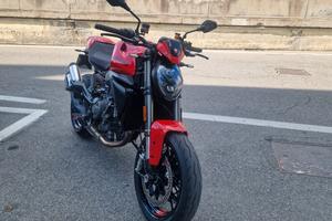 DUCATI MONSTER 896 RED + 2026 V2