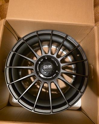 OZ Superturismo aero 18x5 114.3 et 45