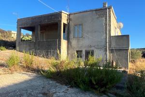 Casa indipendente SP 93 L'Appiu - La Corte
