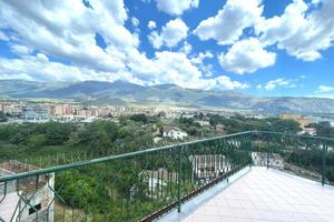 4 LOCALI A CASTROVILLARI