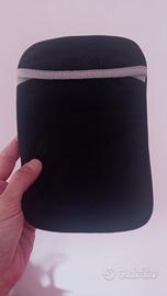 Custodia a tasca per tablet