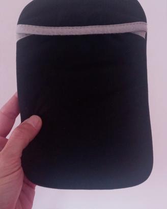 Custodia a tasca per tablet