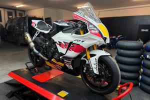Yamaha R1 2024 PRONTO PISTA! PERMUTE!