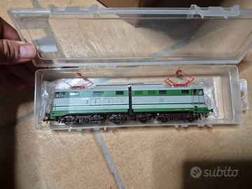 LOCOMOTIVA RIVAROSSI  FS 646 PER TRENINI ELETTRICI