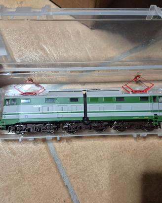 LOCOMOTIVA RIVAROSSI  FS 646 PER TRENINI ELETTRICI