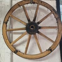 Ruota carro antica