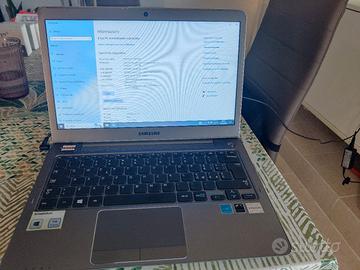 netbook Samsung 14 pollici