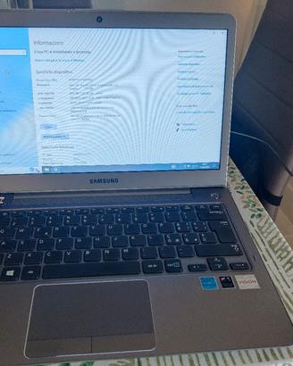 netbook Samsung 14 pollici