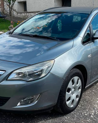 Opel Astra Sports Tourer SW 1.6 CdTi