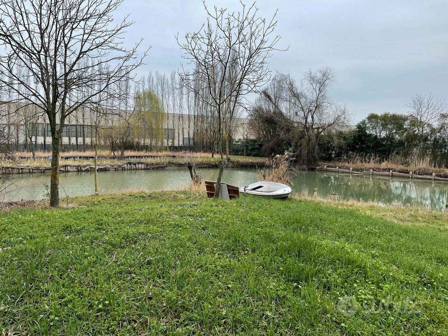 Casetta con parco e laghetti - Vista 6