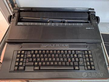 Macchina da scrivere elettronica Olivetti ET 111