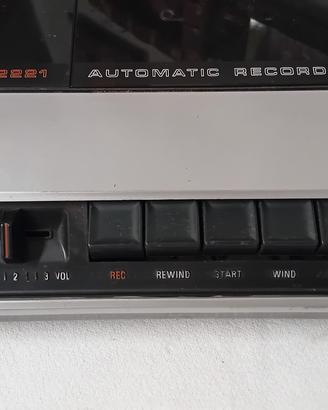 VECCHIO REGISTRATORE CASSETTE PHILIPS N 2221 