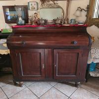 mobile antico 3 sportelli