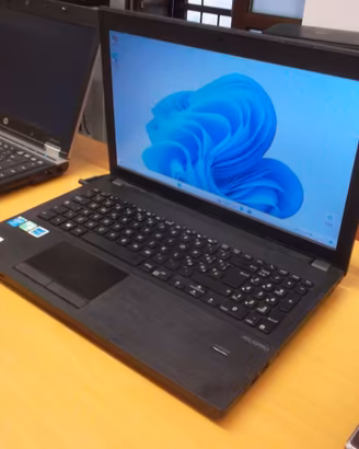 PORTATILE ASUS  PU551L   CORE I7  WINDOWS 11