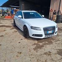 AUDI A4 B8 AVANT