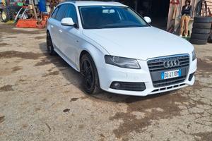 AUDI A4 B8 AVANT