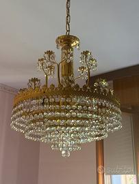 Completo di lampadario più lampade da muro