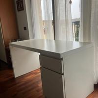 Scrivania IKEA