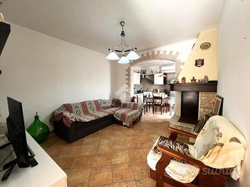 CASA INDIPENDENTE A MESAGNE