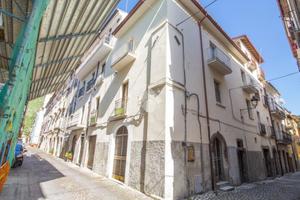 CASA SEMINDIPENDENTE A ANTRODOCO