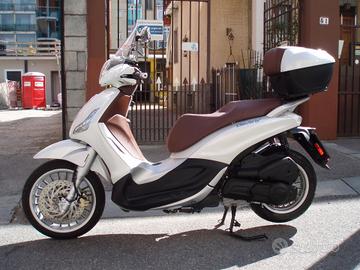 Piaggio Beverly 300 i.e. ABS\ASR - 293 Km (!)