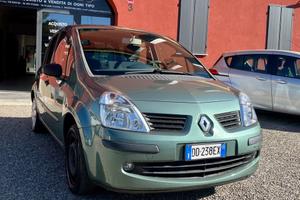 Renault Modus 1.2 16V Saint Tropez