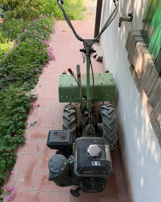 Motocoltivatore Grillino con fresa posteriore