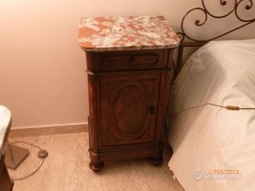 Comodino primi del 900