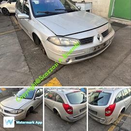 Renault Laguna anno 2005 per ricambi P