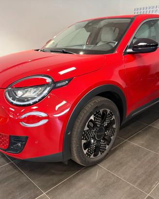 Fiat 600 Hybrid 110 CV DCT MHEV La Prima