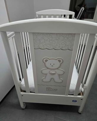 Lettino neonato Pali con materasso e set paracolpi