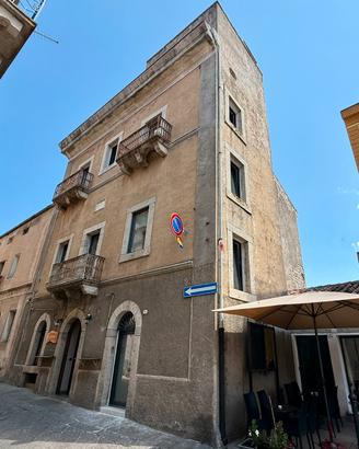 Loft Civico 80-Design contemporaneo anima storica